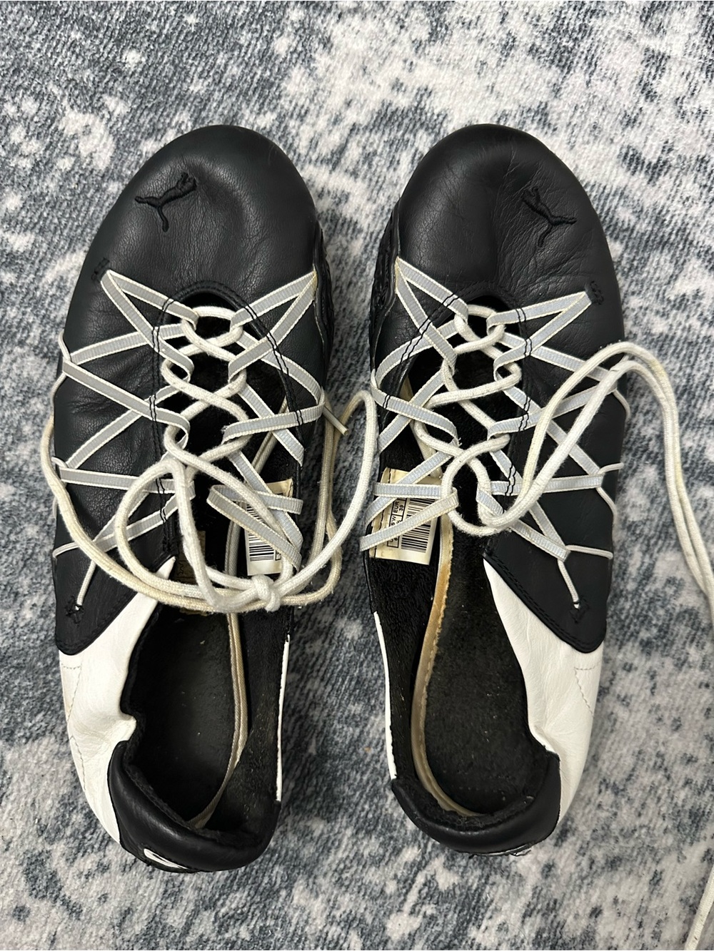 Vintage Rare PUMA Black and White Lace-Up Women’s Shoes